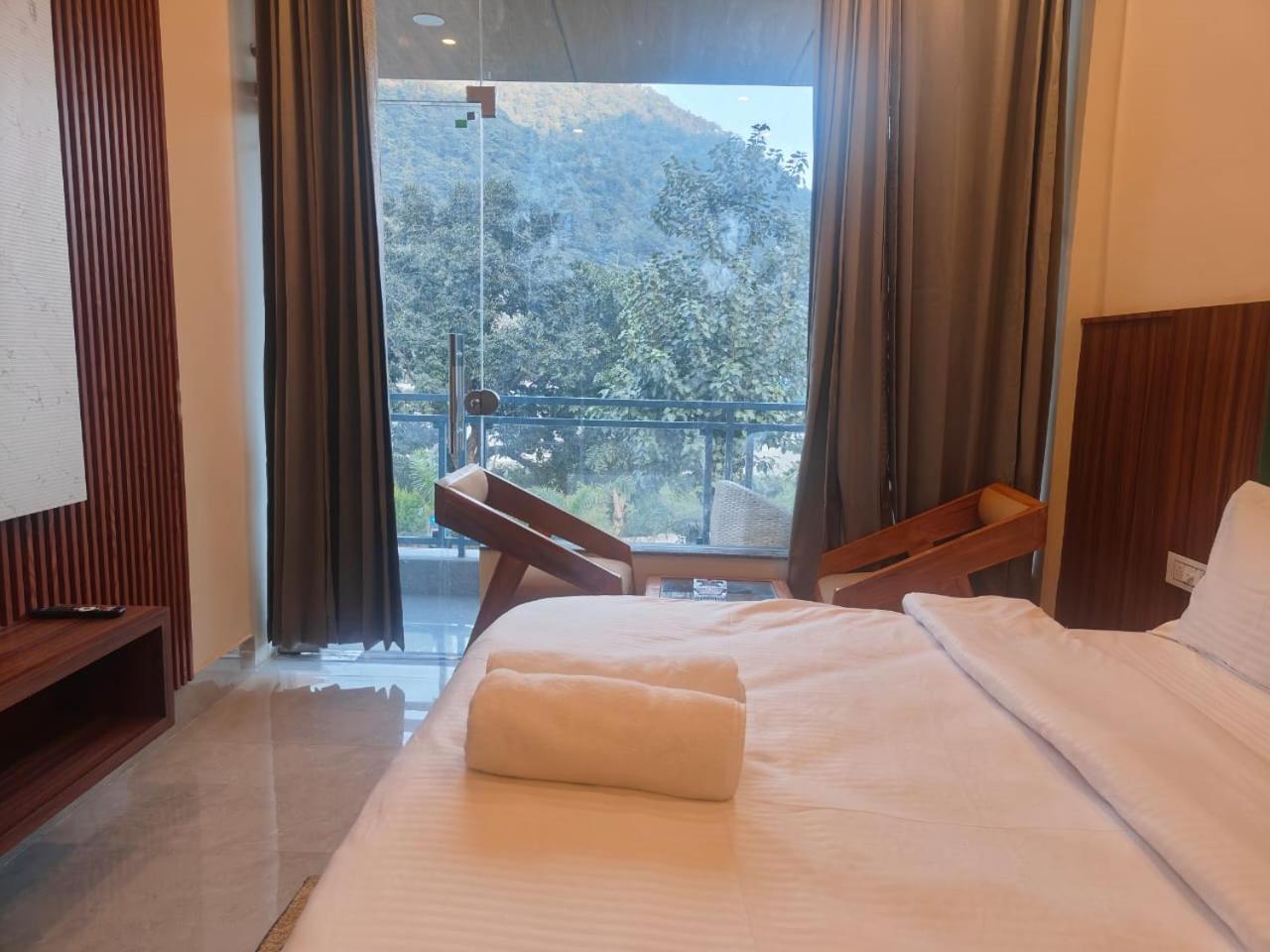Aroma Resort Rishikesh Ngoại thất bức ảnh